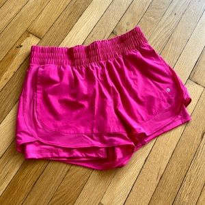 Layer 8 - Hot Pink Size M Motivation Short with bike short layer